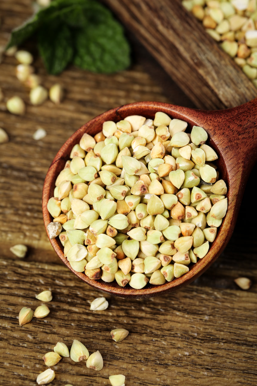 木底上的荞麦米