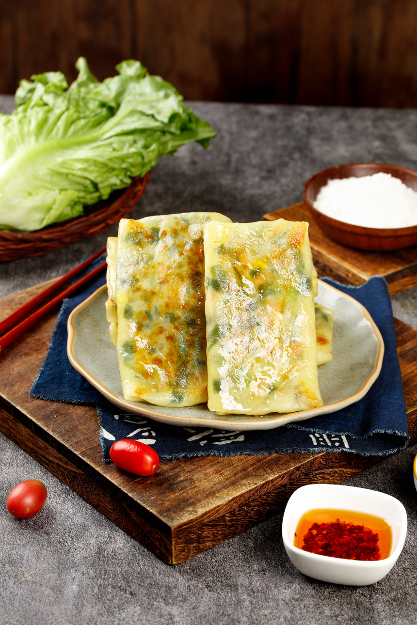 木底上的韭菜盒子