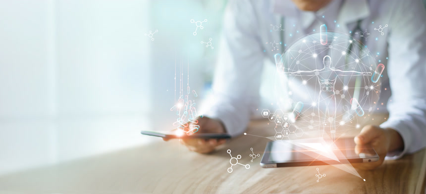 药物和医疗，博士使用平板电脑和智能手机研究人体治疗技术