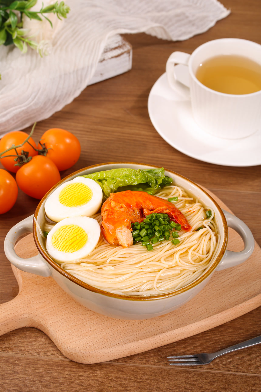 木底上的空心面