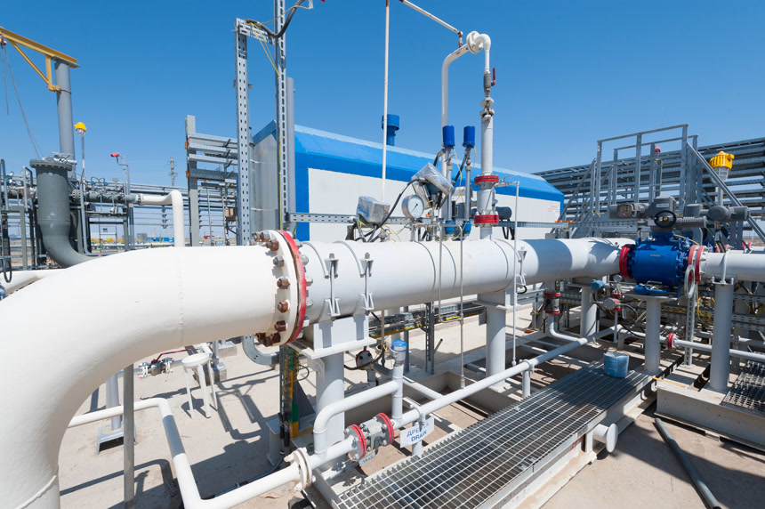 泵油站的炼油设备仪器工厂实拍