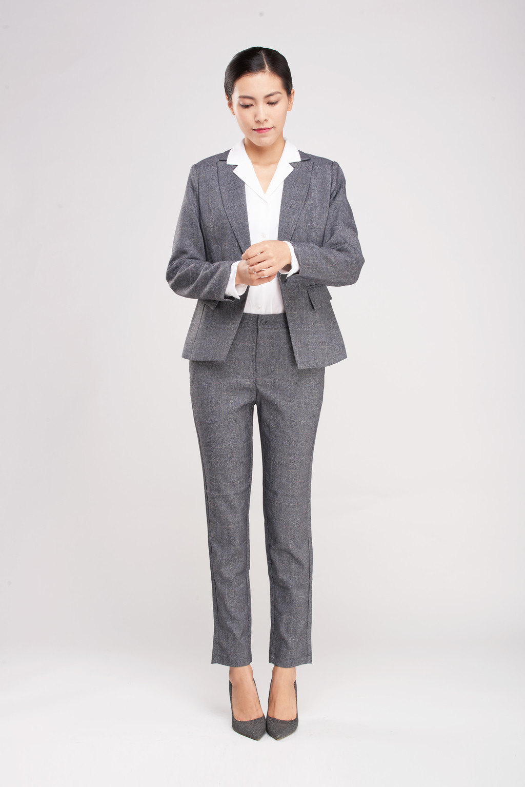 女性商务形象照背景图片