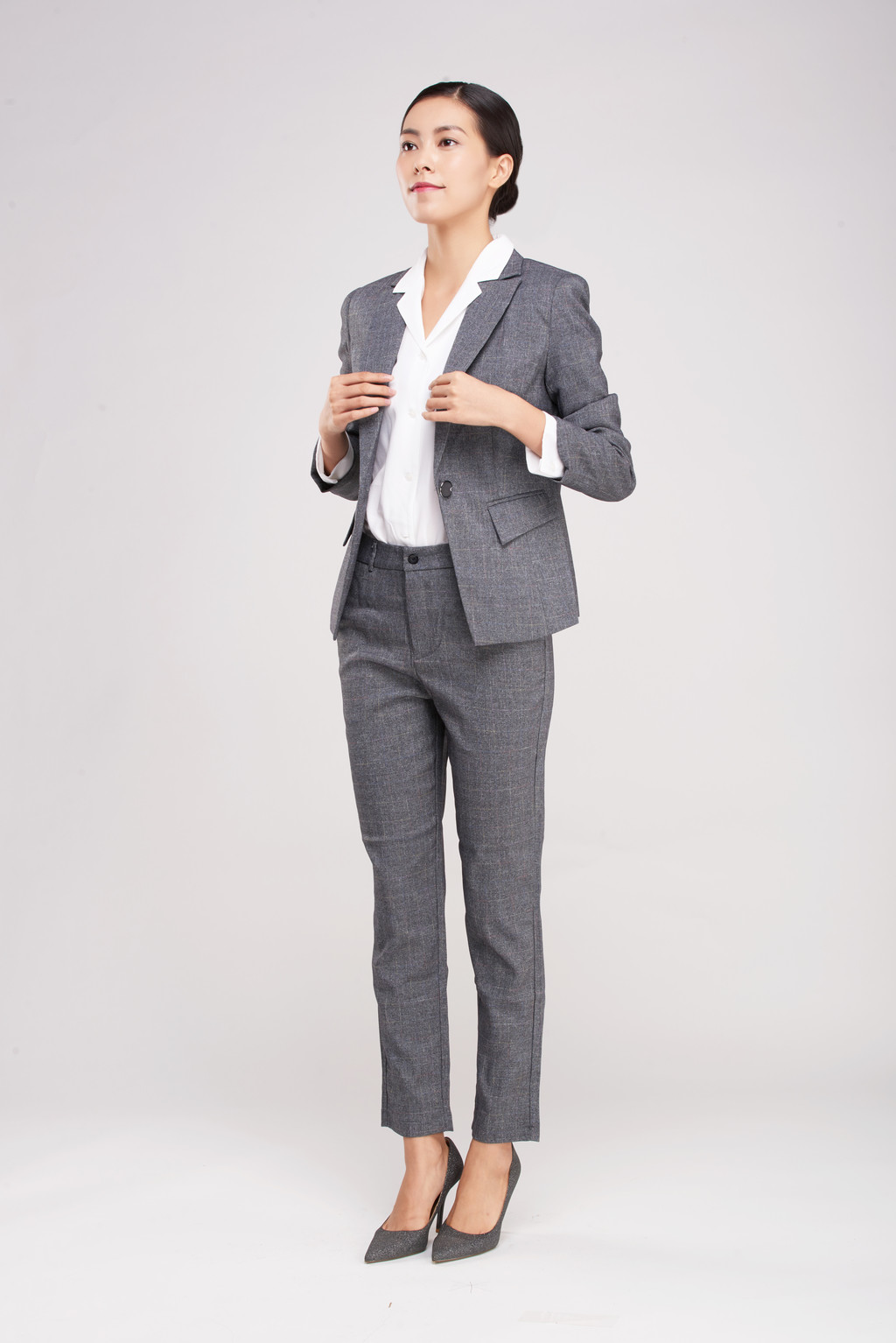 女性商务形象照背景图片