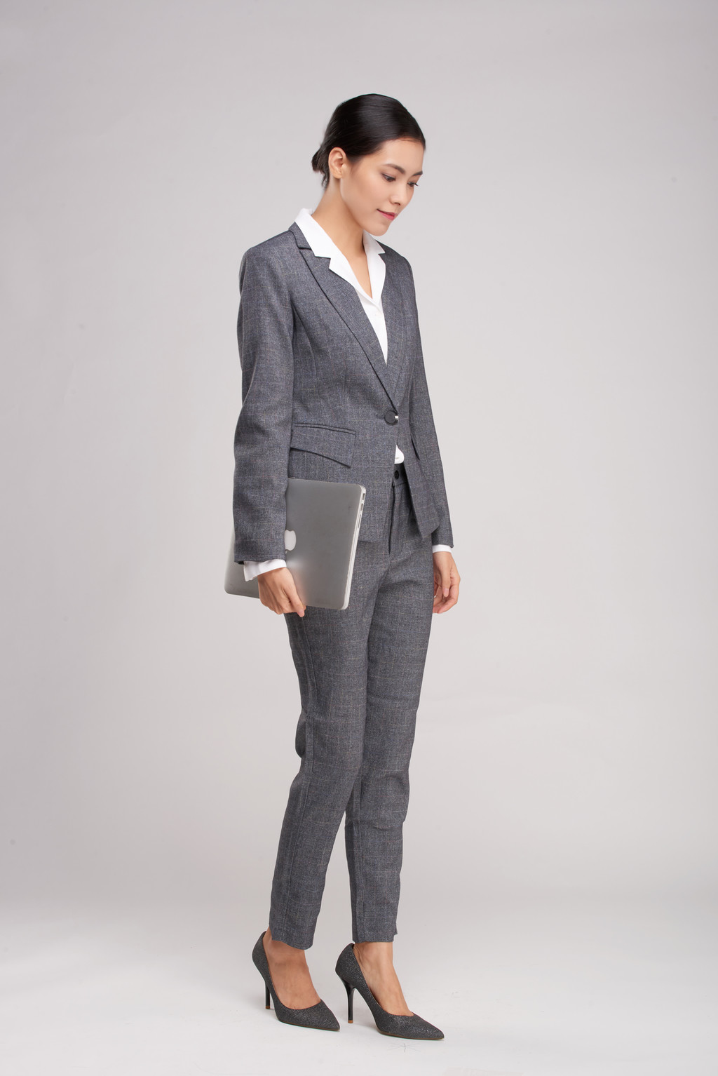 女性商务形象照背景图片