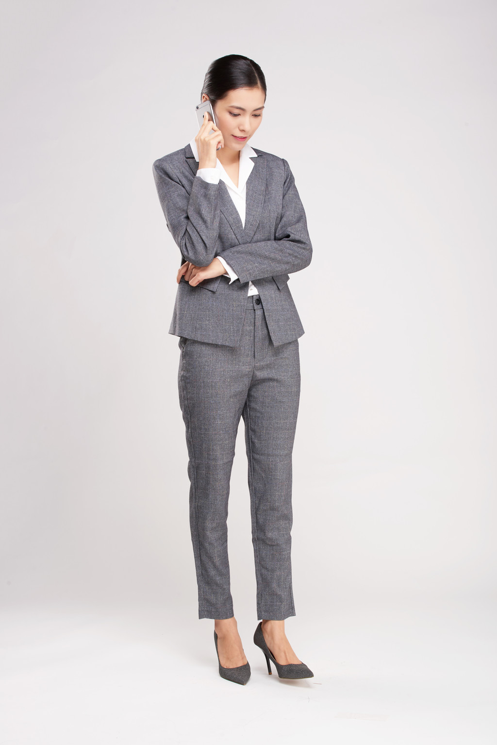 女性商务形象照背景图片