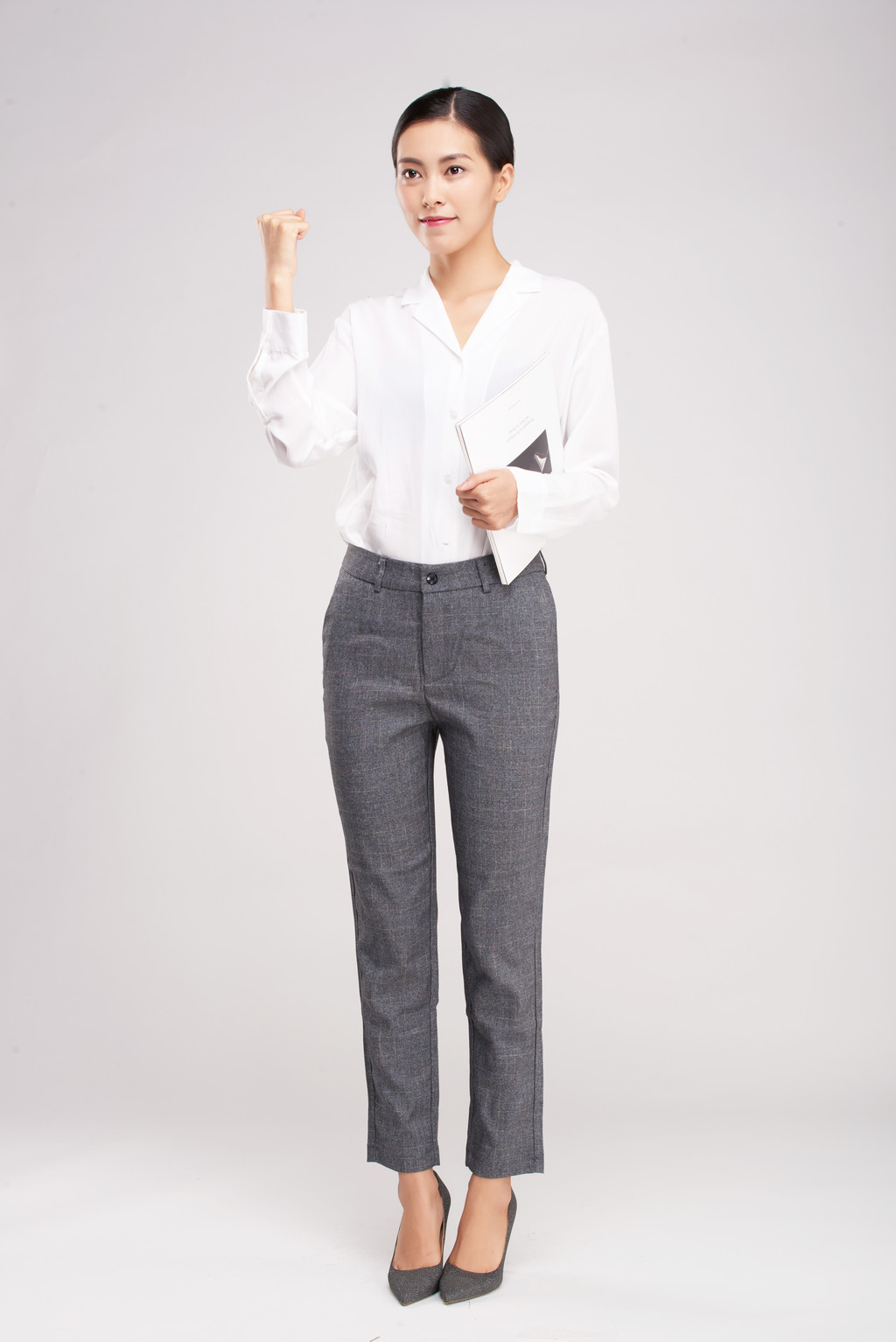 女性商务形象照背景图片