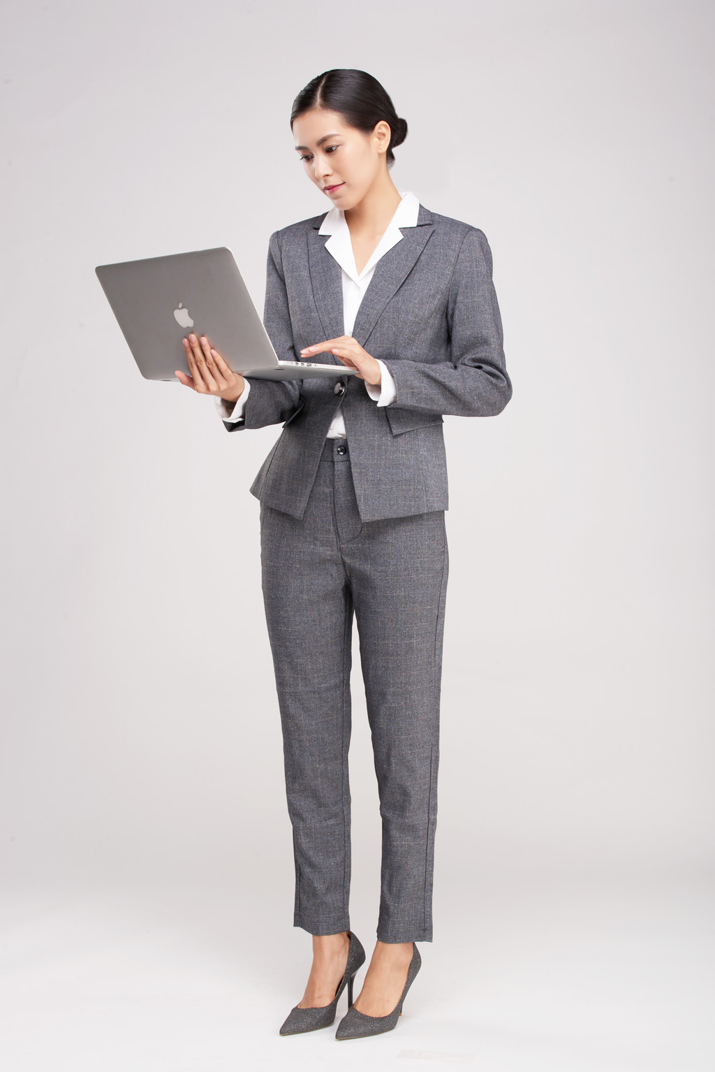 女性商务形象照背景图片