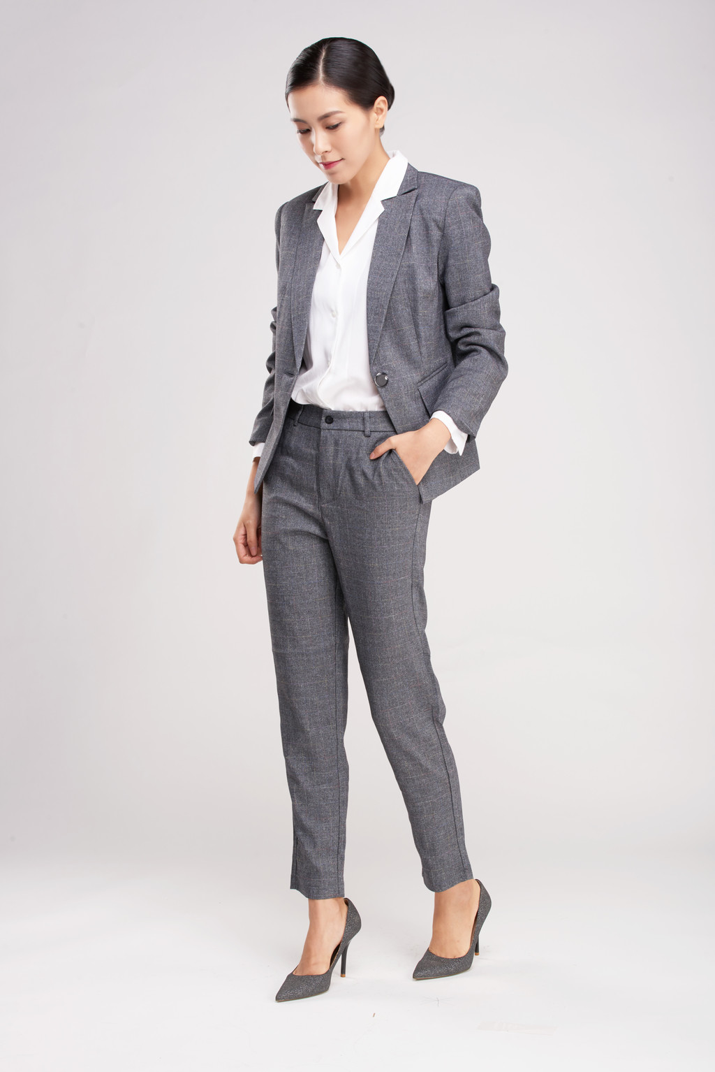 女性商务形象照背景图片