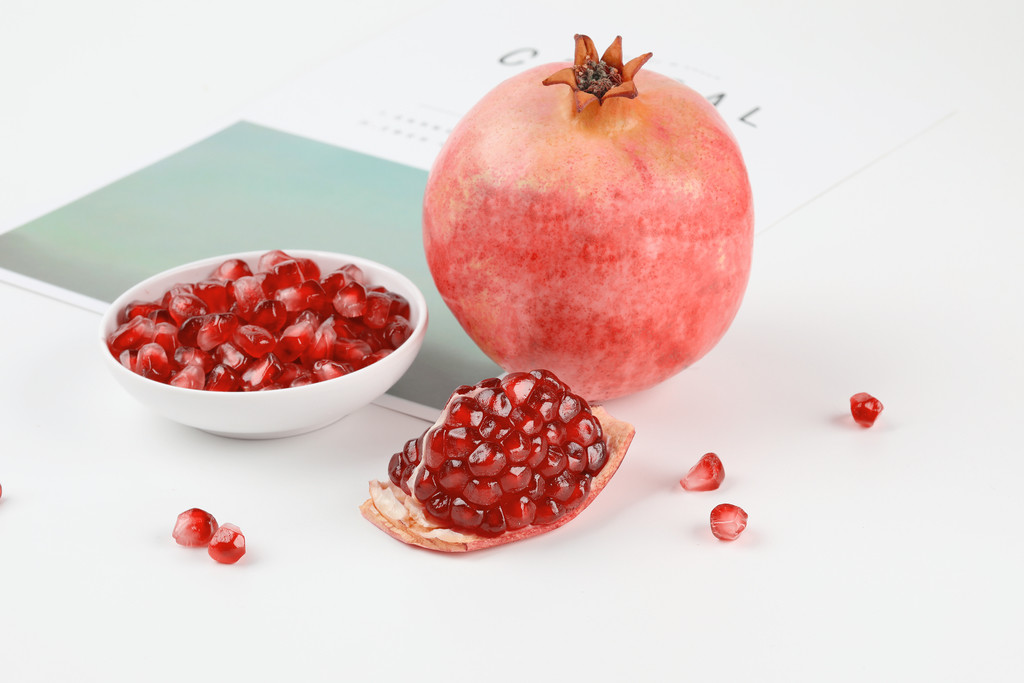 文艺小清新石榴背景图片