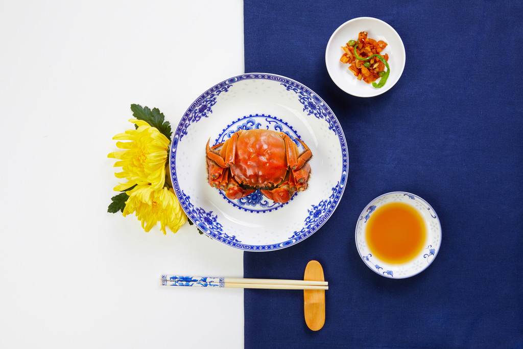 肥美大闸蟹美食背景图片