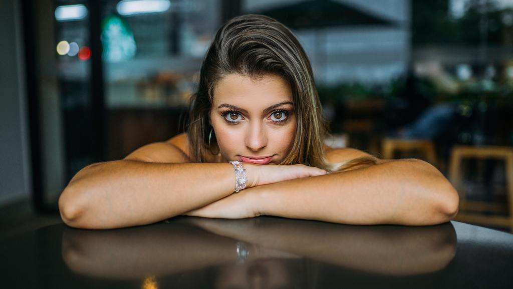 人物美女模特可爱女生背景图片