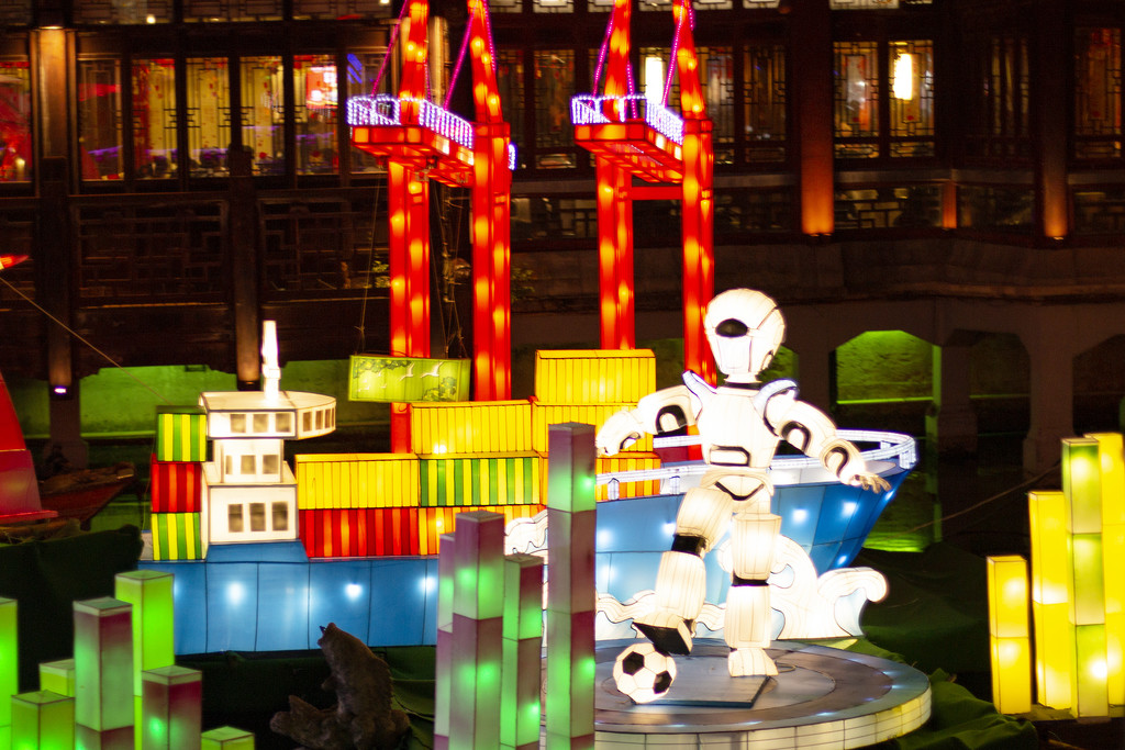 夜晚新年庙会张灯结彩背景图片