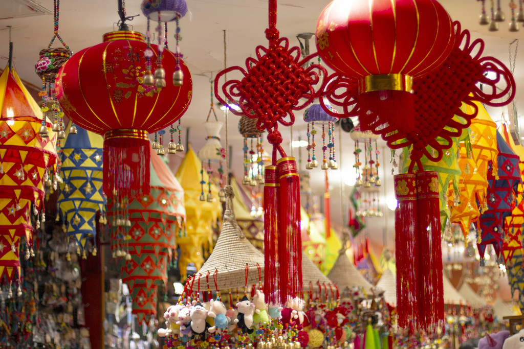 2019新年元宵节逛庙会彩灯节背景图片