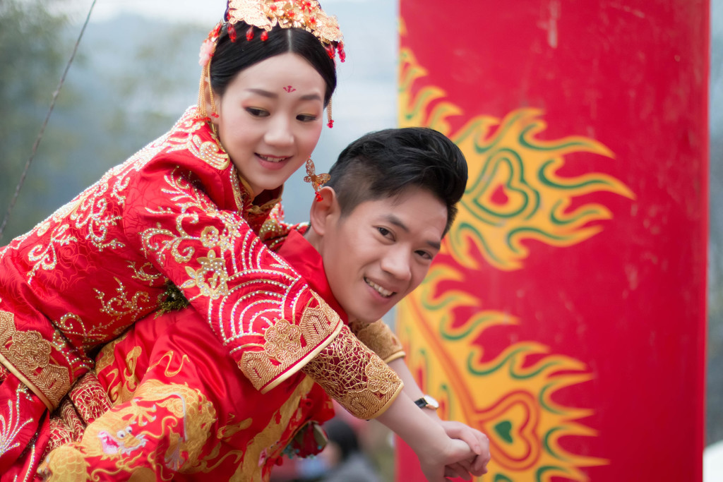 红色婚礼喜庆夫妻情侣结婚背景图片