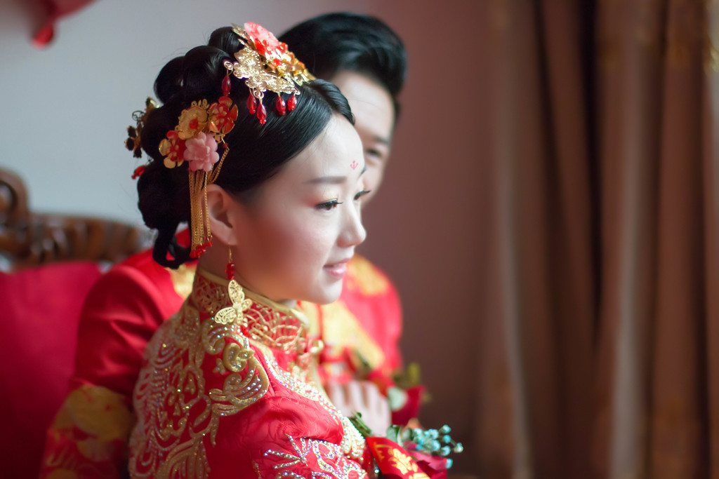 红色婚礼喜庆夫妻情侣结婚背景图片