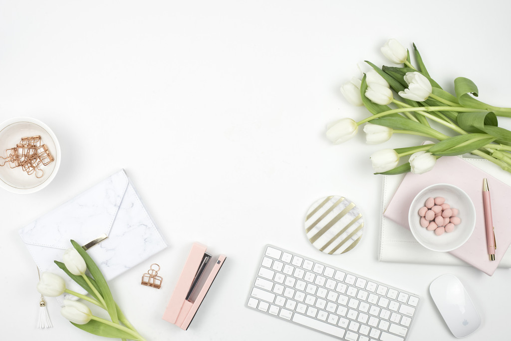简约小清新郁金香花卉装饰图片背景