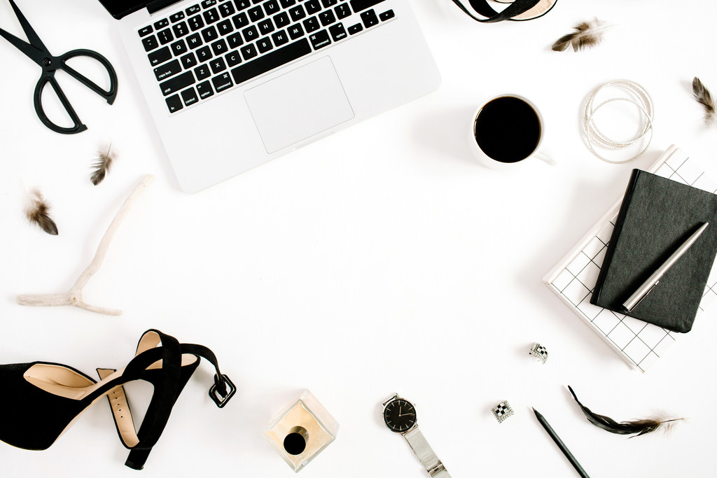 简约淡雅小清新女性时尚新媒体图片