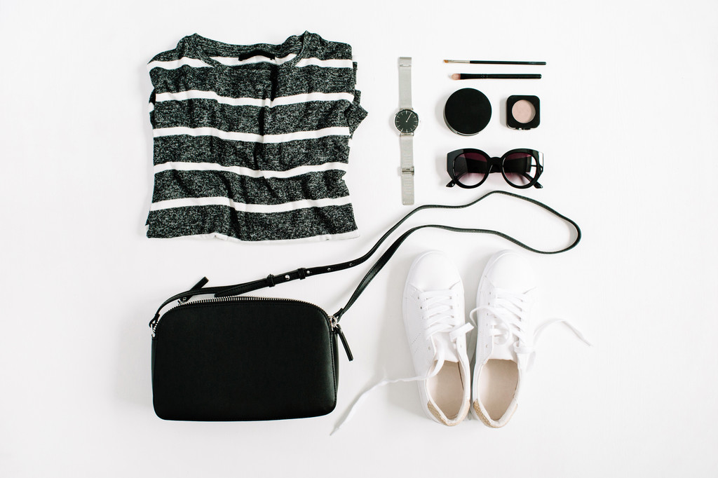 简约淡雅小清新女性时尚新媒体图片