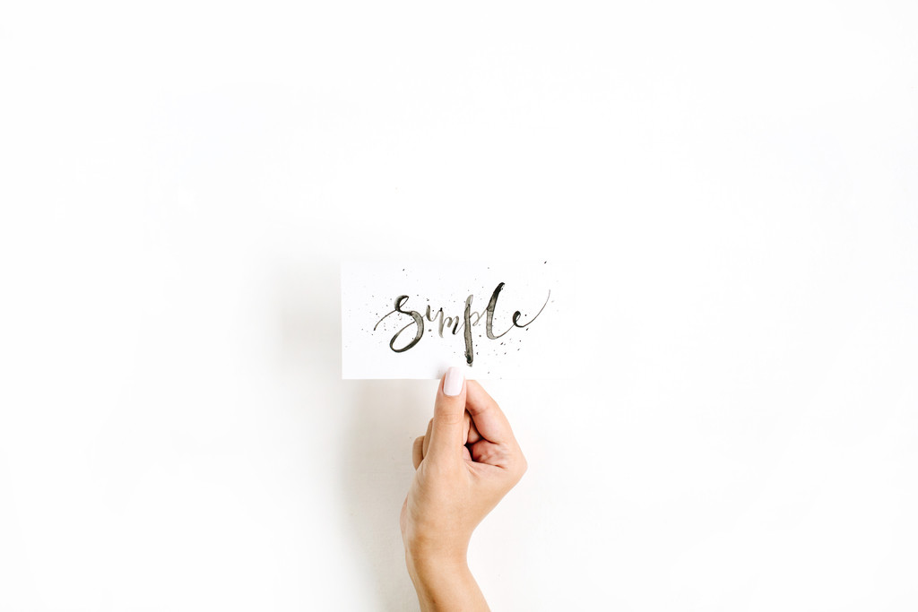 简约淡雅小清新女性时尚新媒体图片