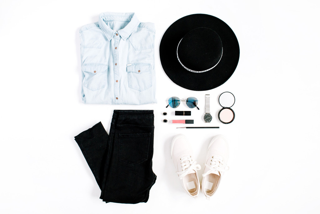 简约淡雅小清新女性时尚新媒体图片