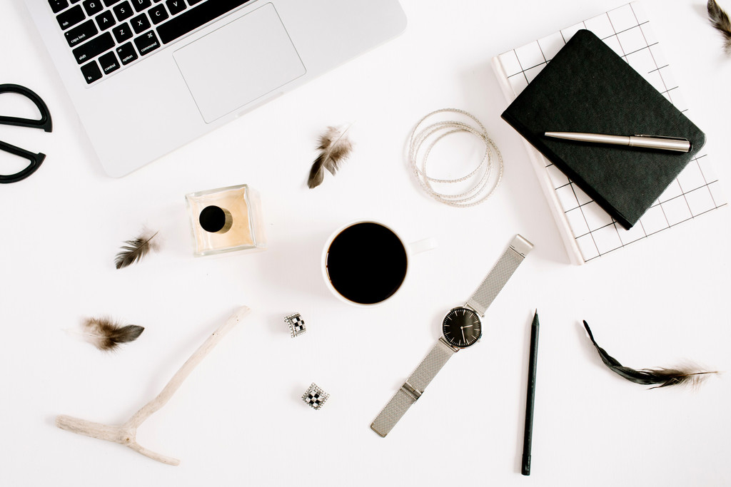 简约淡雅小清新女性时尚新媒体图片