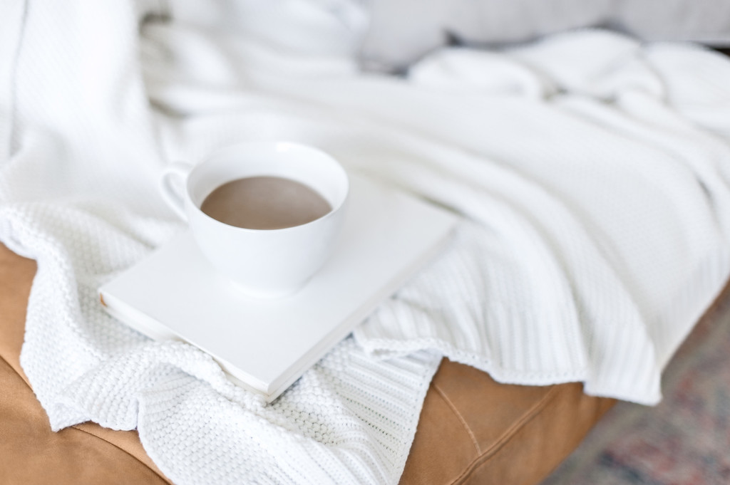 极简素雅背景图片