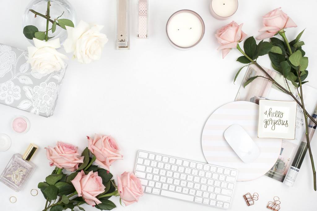 小清新浪漫玫瑰花花瓣图片