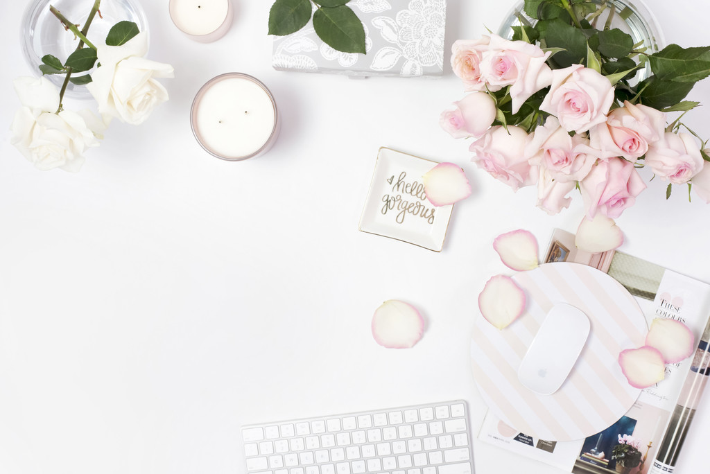 小清新浪漫玫瑰花花瓣图片