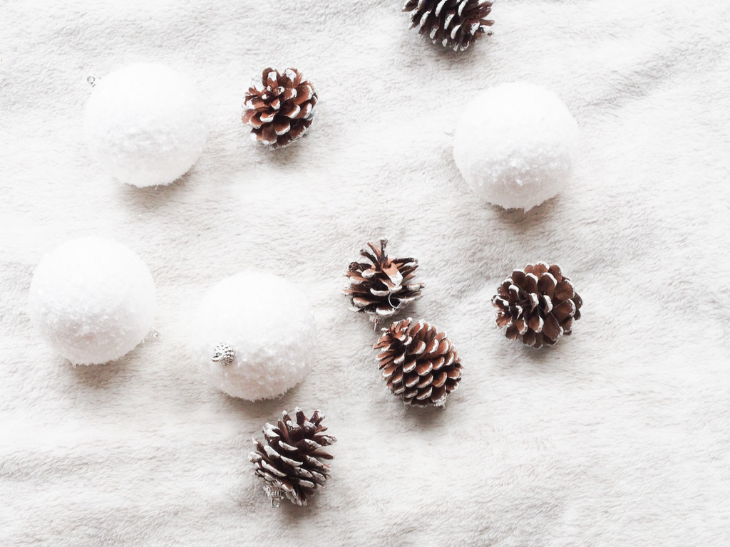 极简冬天新年圣诞节装饰背景图片