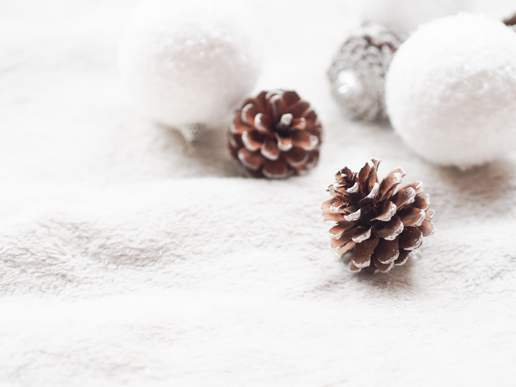 极简冬天新年圣诞节装饰背景图片