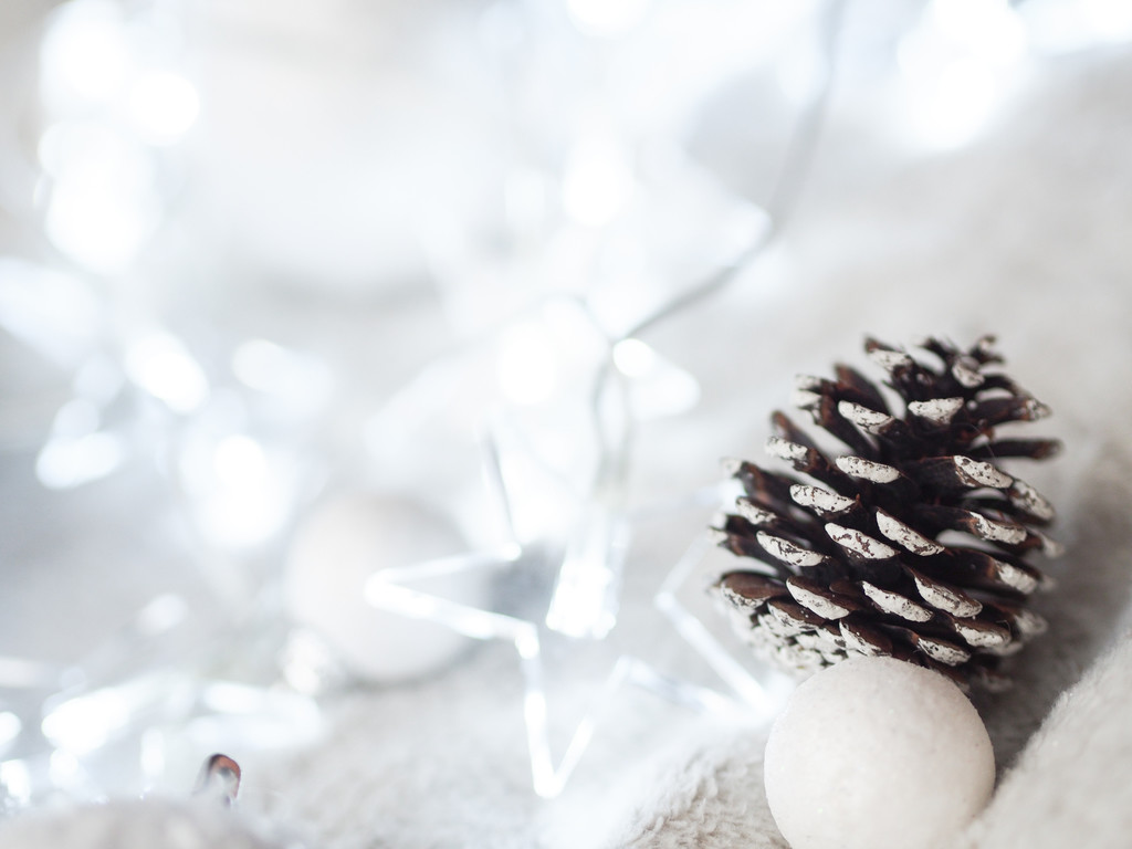 极简冬天新年圣诞节装饰背景图片