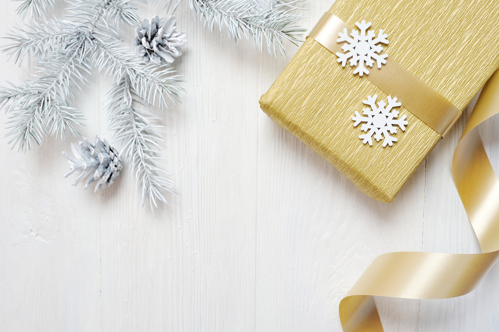 简约金色铃铛礼物圣诞节背景图片