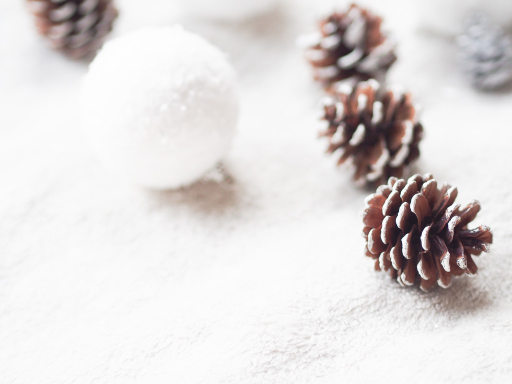 极简冬天新年圣诞节装饰背景图片