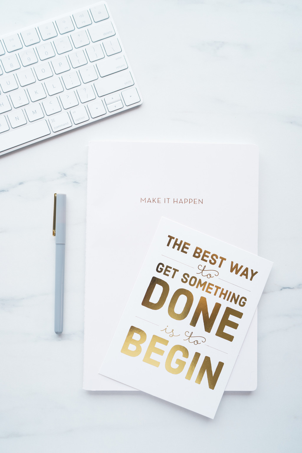 创意简约大理石纹理桌面工作台图片