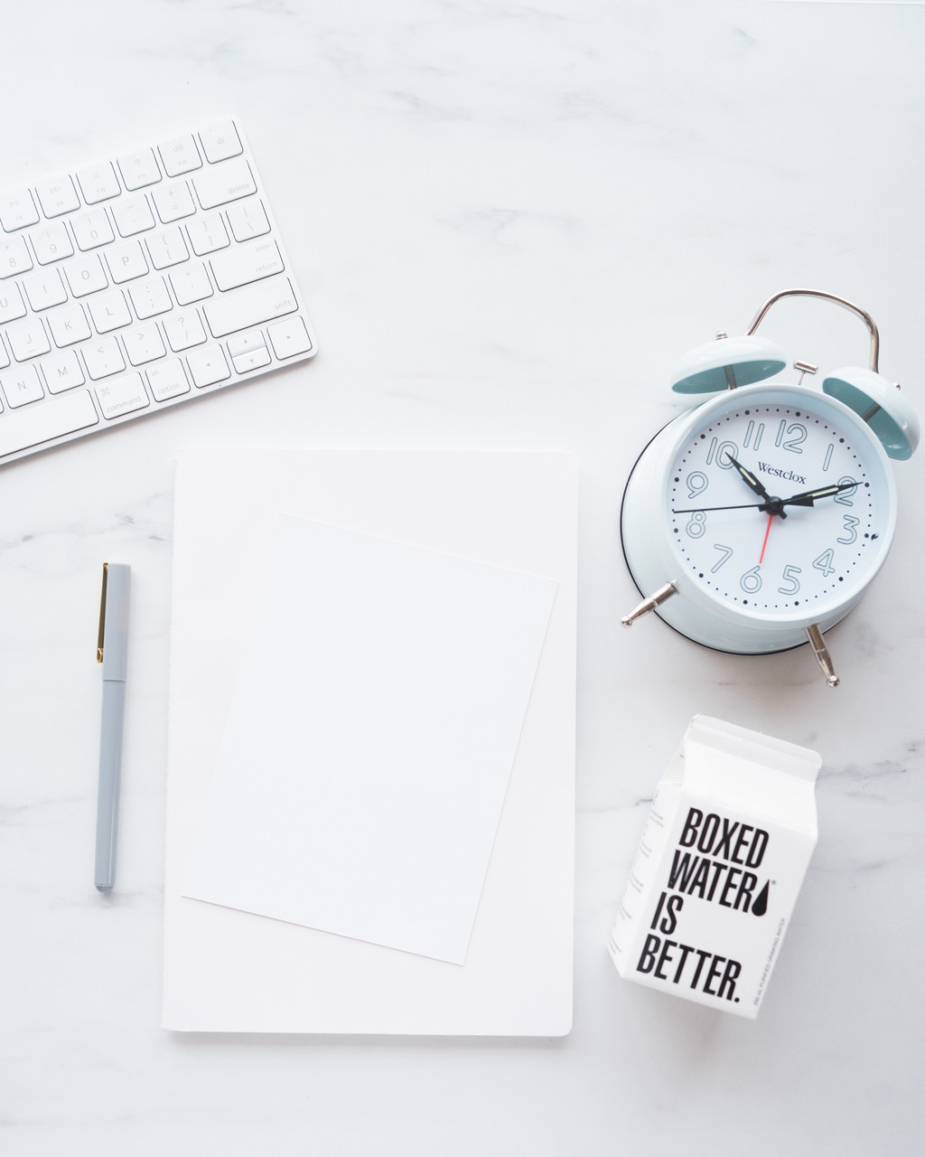 创意简约大理石纹理桌面工作台图片