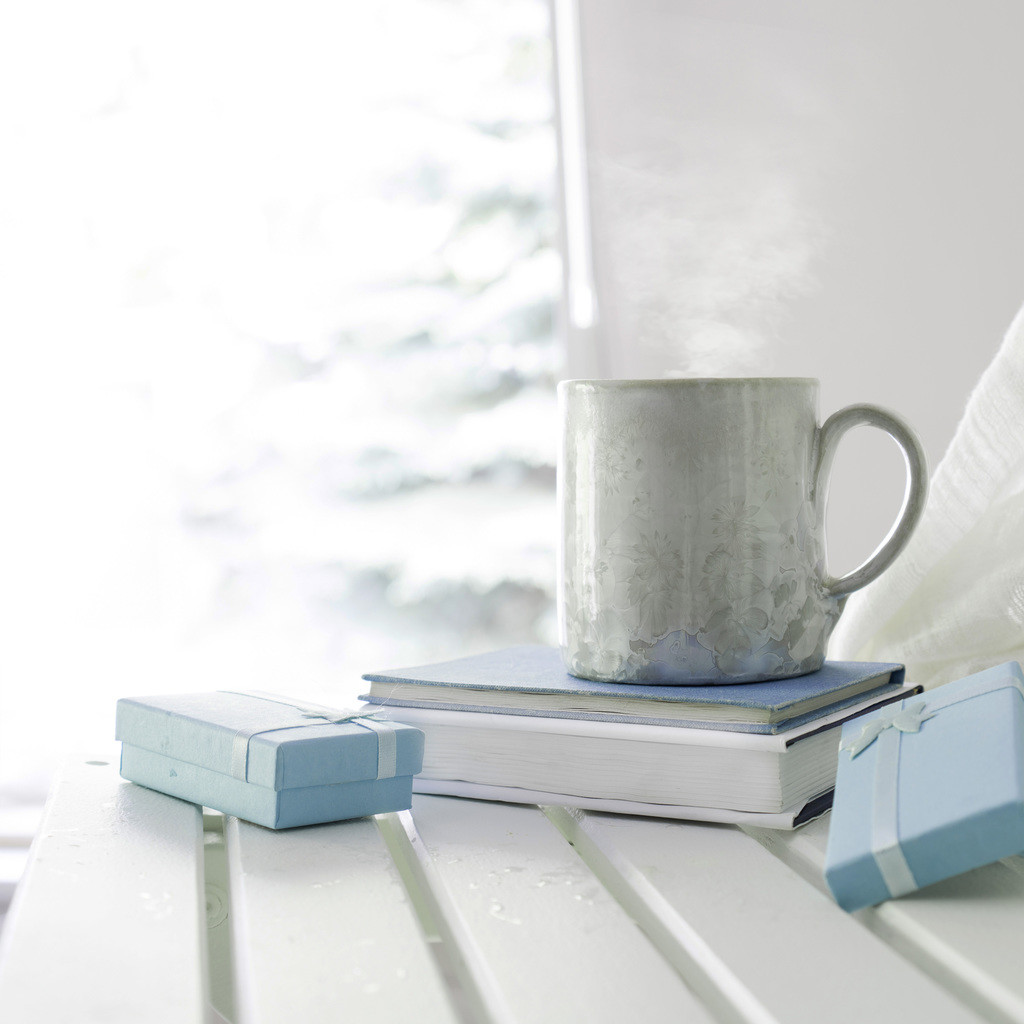 简约艺术感蓝色花卉图片