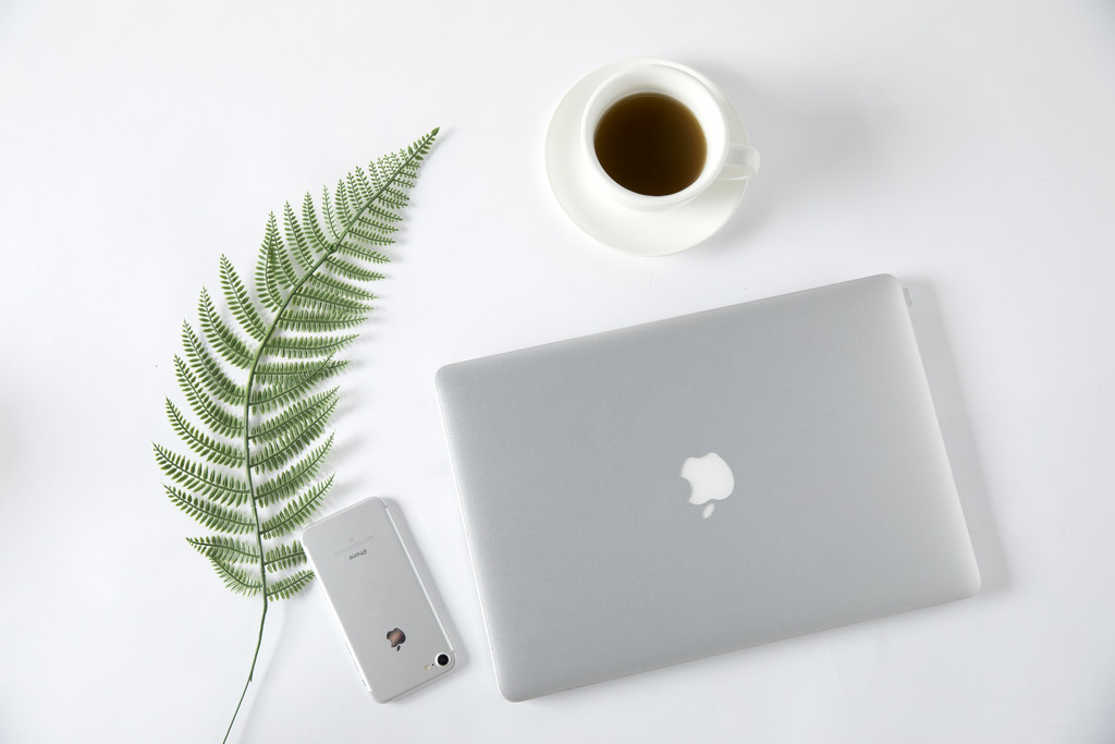 商务互联网办公桌笔记本背景图片