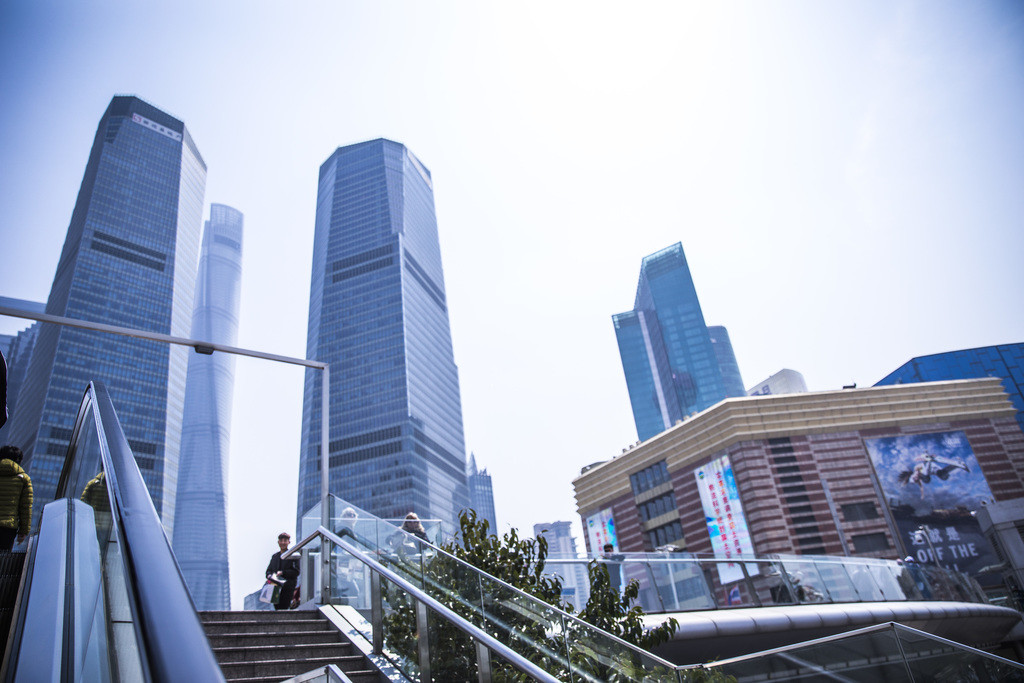 商务城市上海建筑物背景图片