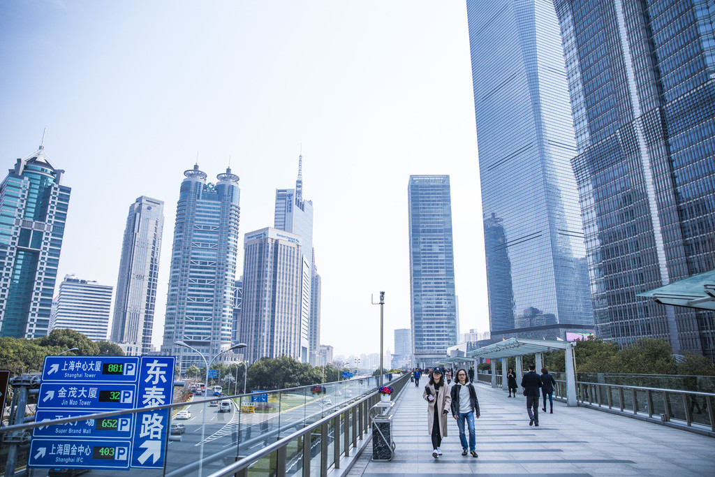 商务城市上海建筑物背景图片