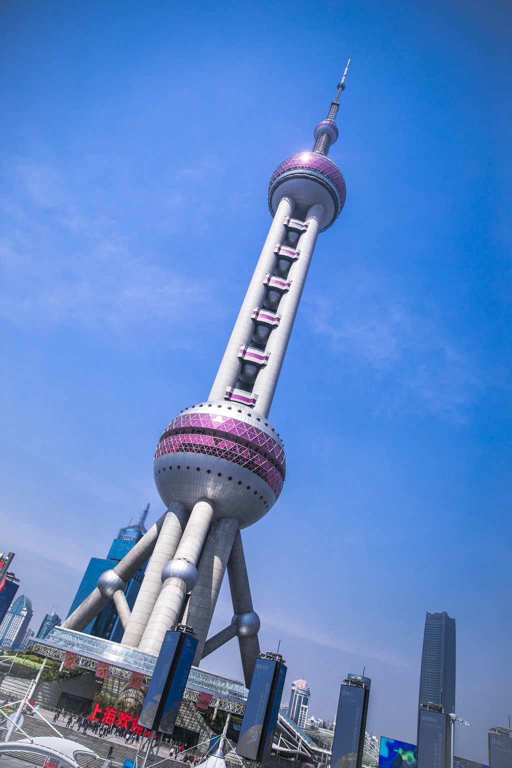 商务城市上海建筑物背景图片