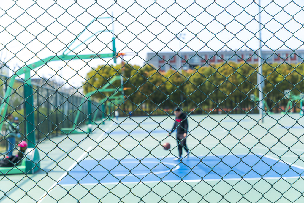 校园操场篮球跑道背景图片