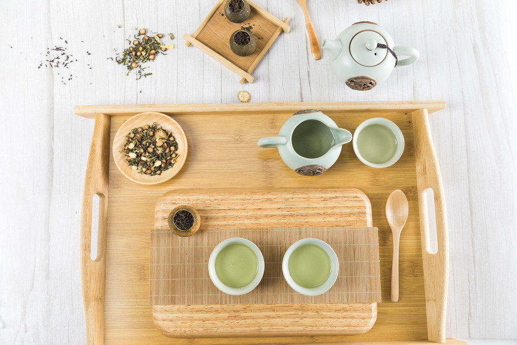 绿色春茶清新茶叶背景图片