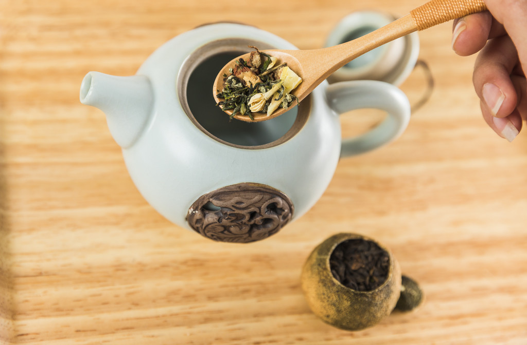 绿色春茶清新茶叶背景图片