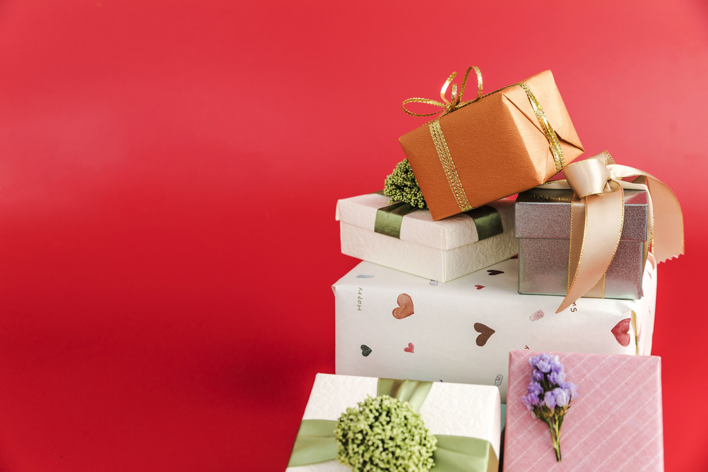 喜庆节日礼物包装图片
