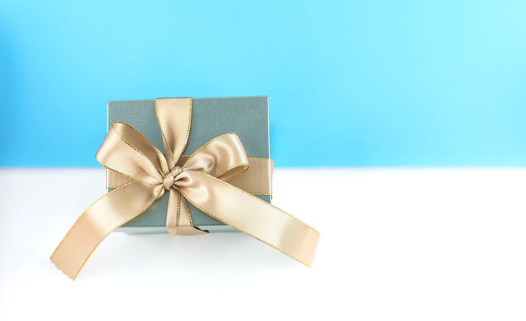 喜庆节日礼物包装图片