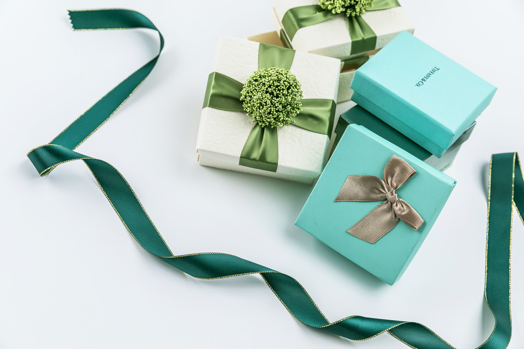 喜庆节日礼物图片