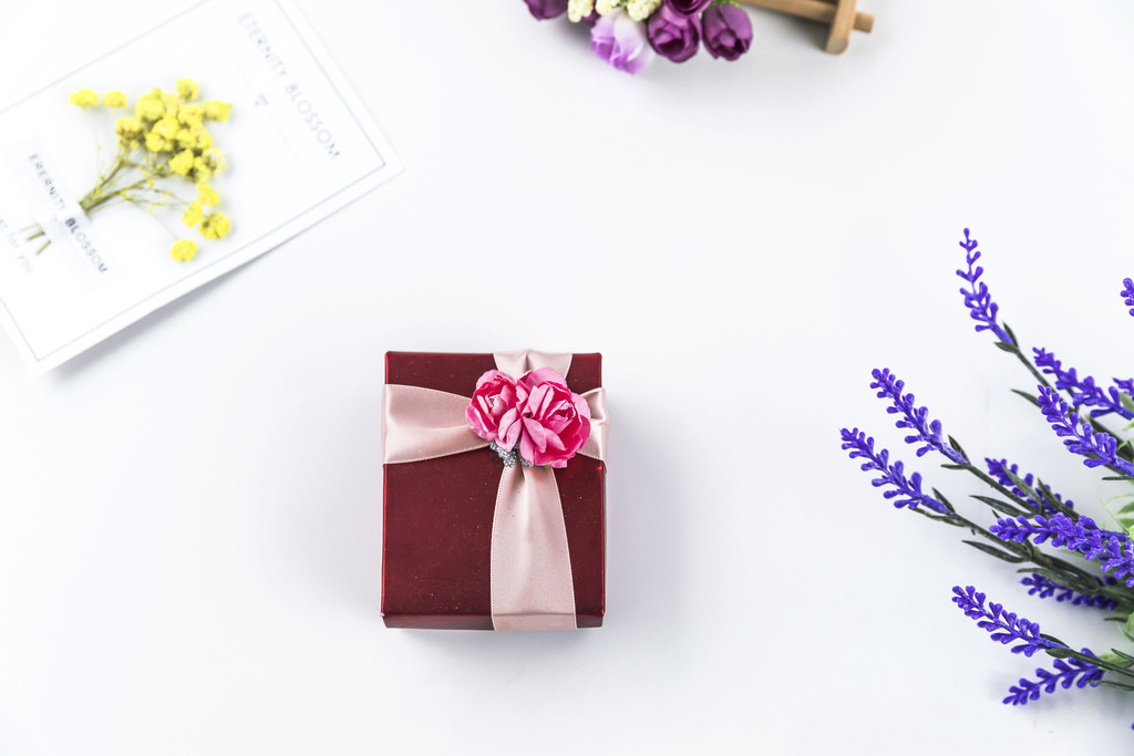 节日礼物礼盒图片