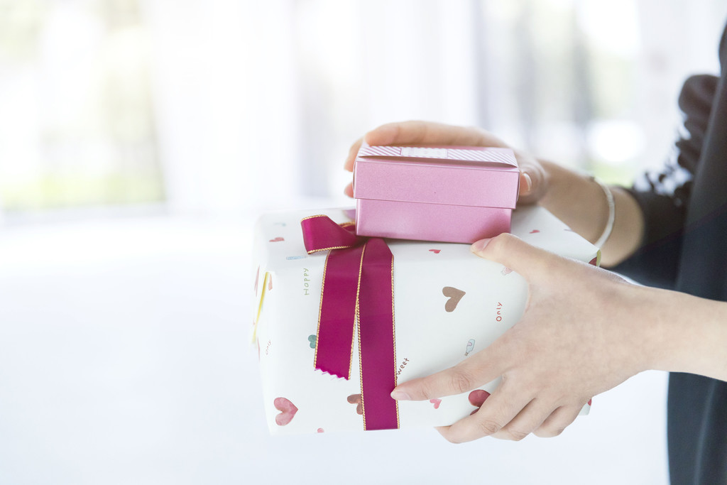 节日礼物礼盒送礼图片