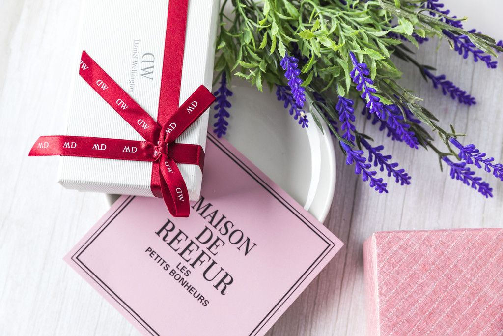 节日礼物礼盒图片