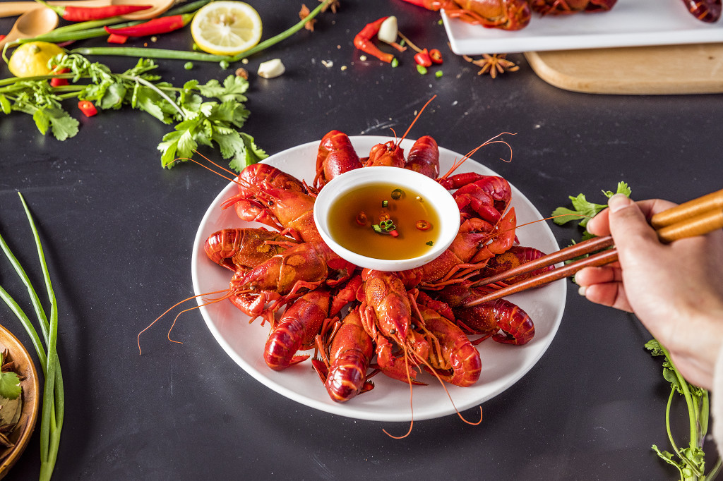 美食餐饮吃小龙虾